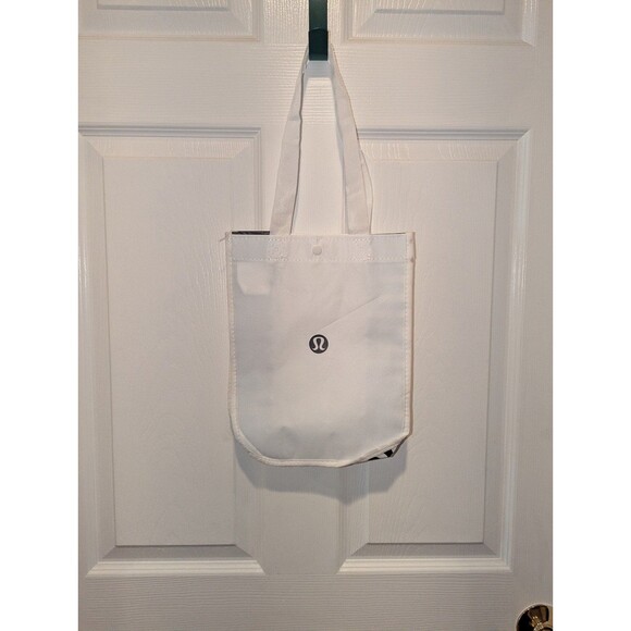 Lululemon‎ White and Black Reusable Tote Bag - Picture 1 of 4